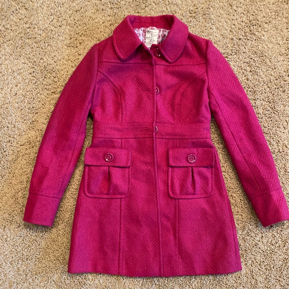 Chic Fuchsia Coat with Buttoned Pockets